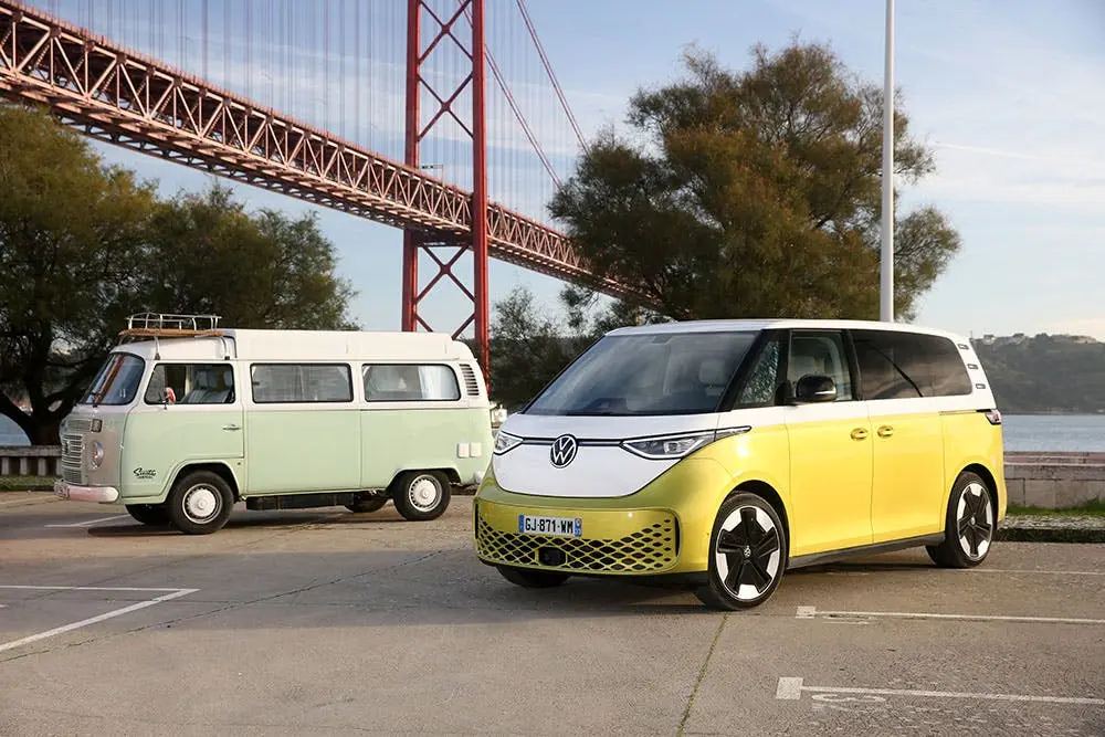 Los 10 Mejores Coches para Familias: Espaciosos, Seguros y Súper Conectados